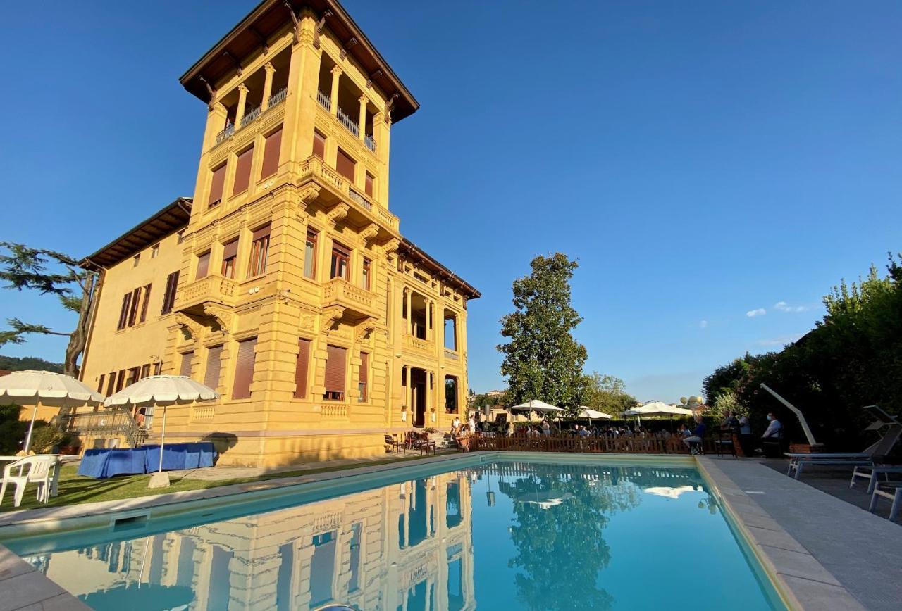 Villa Moorings Barga Exterior photo