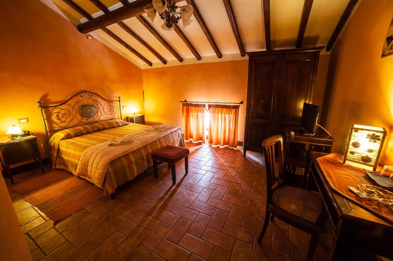 Villa Moorings Barga Exterior photo